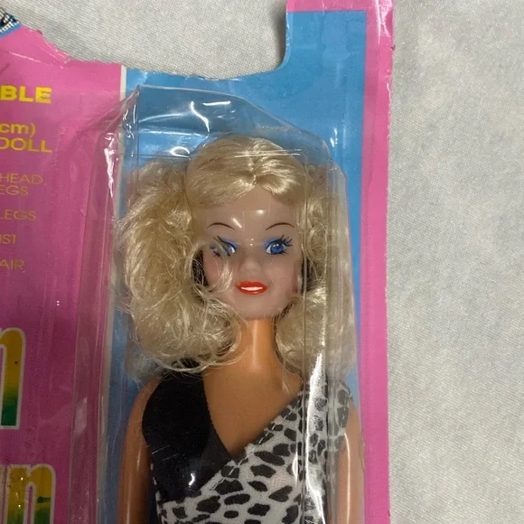 Sun ‘n Fun Barbie Doll - Picture 2 of 7